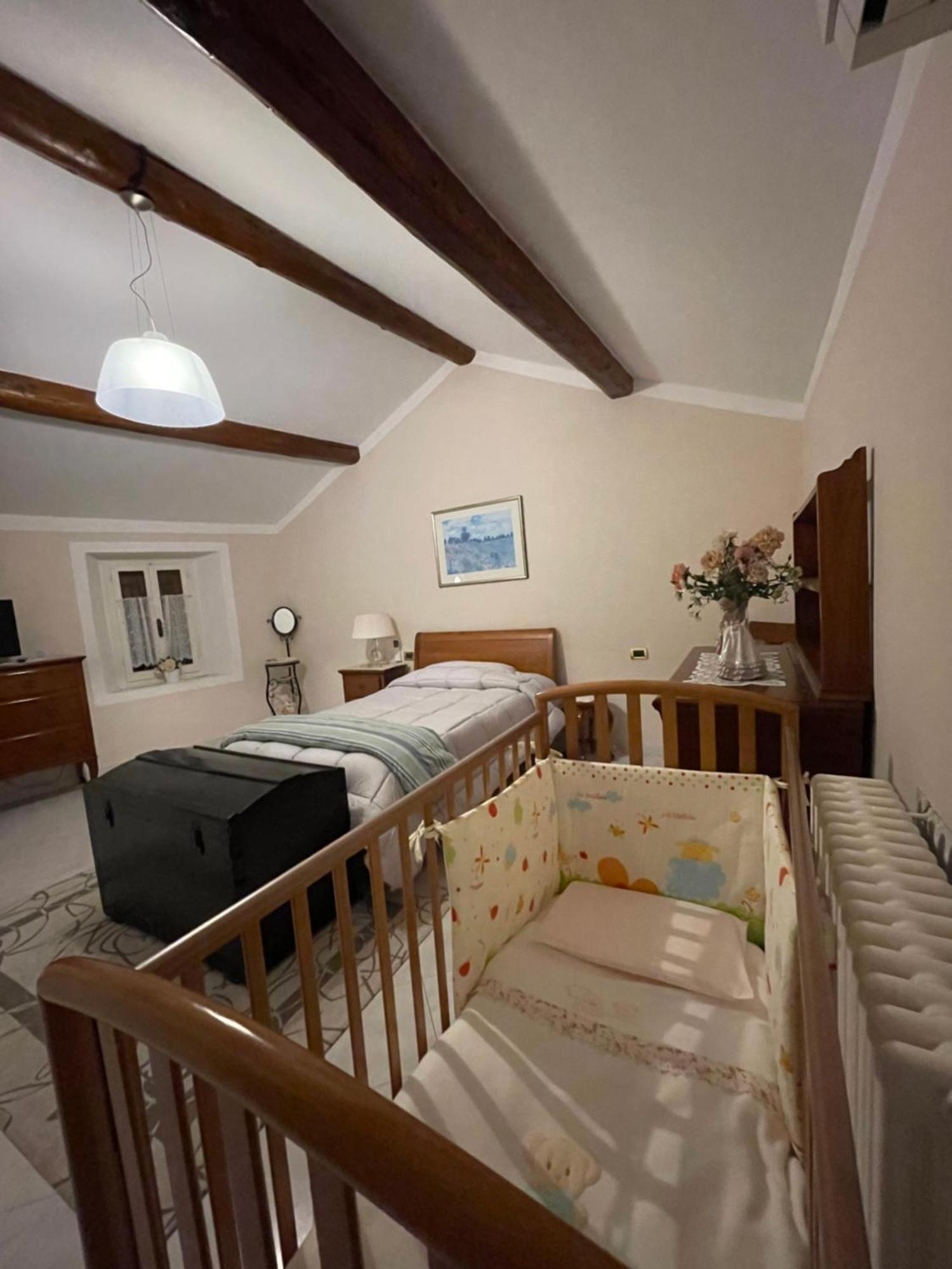 Mazzetti Country House-Vita In Campagna Con Giardino Vimignano-Chiesa Bagian luar foto