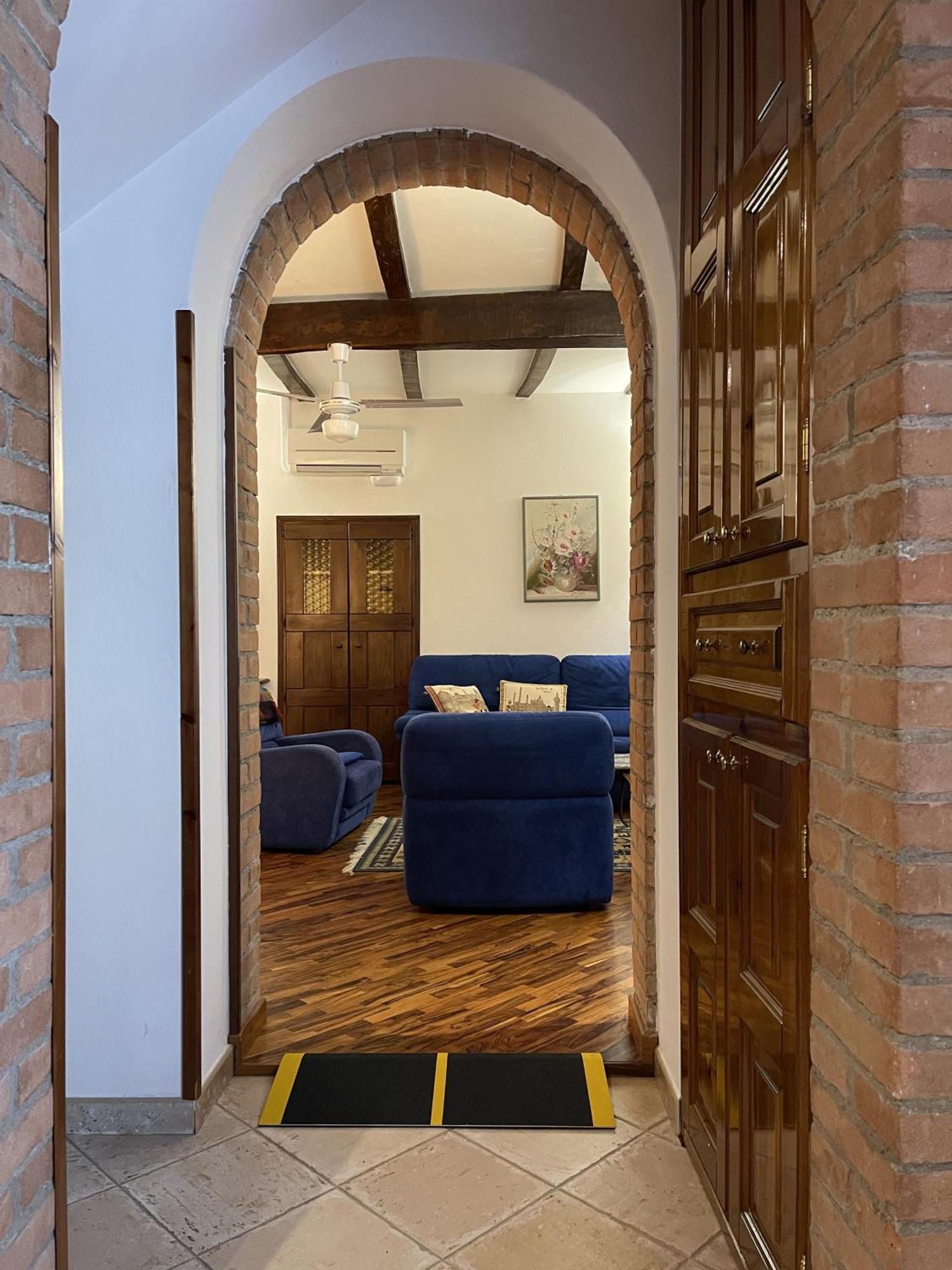 Mazzetti Country House-Vita In Campagna Con Giardino Vimignano-Chiesa Bagian luar foto