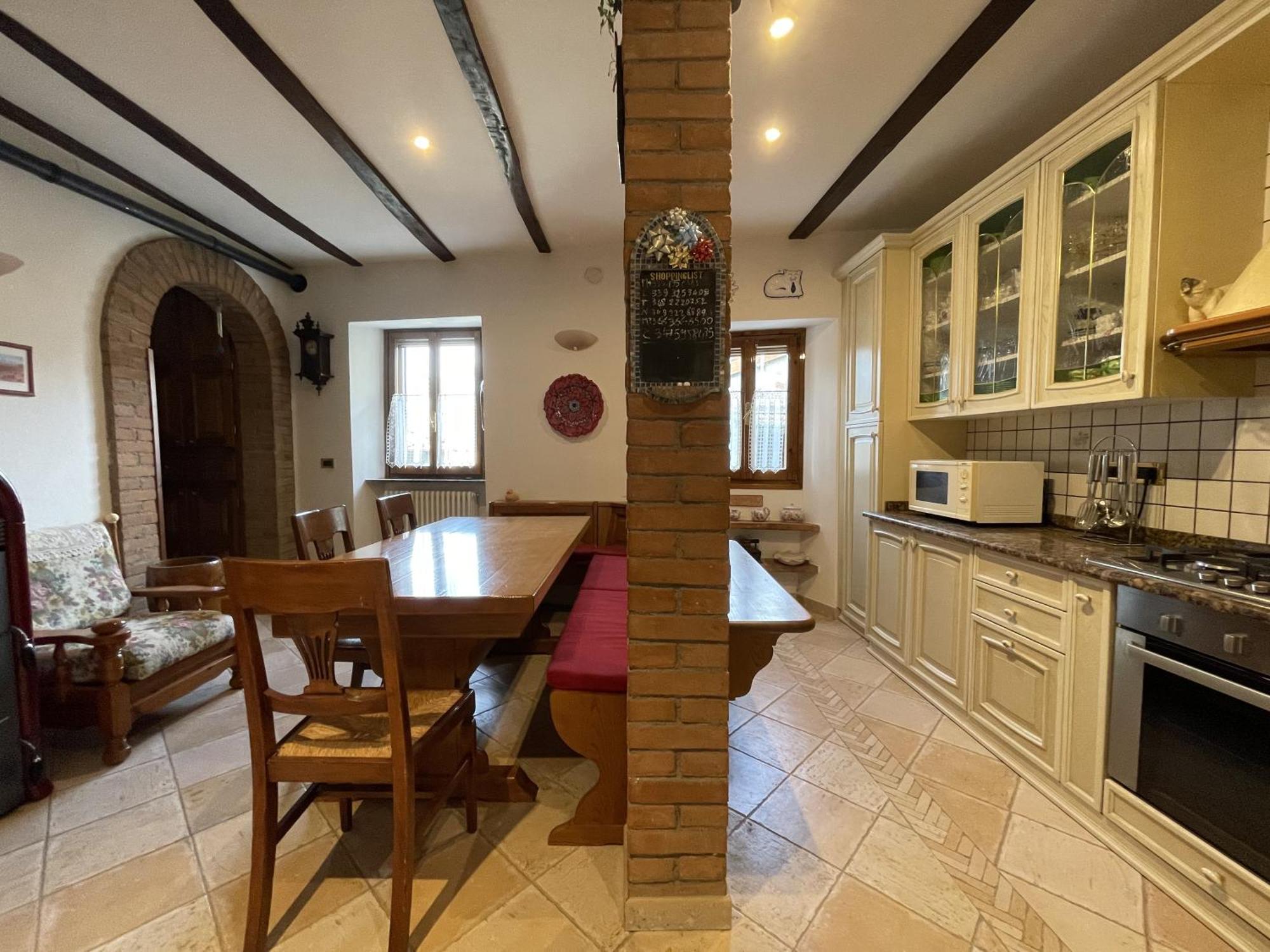 Mazzetti Country House-Vita In Campagna Con Giardino Vimignano-Chiesa Bagian luar foto