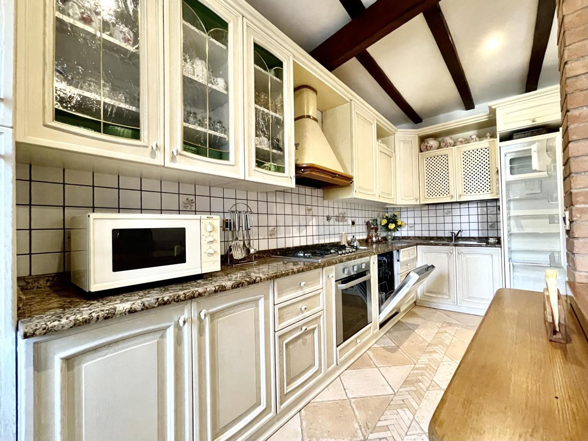 Mazzetti Country House-Vita In Campagna Con Giardino Vimignano-Chiesa Bagian luar foto