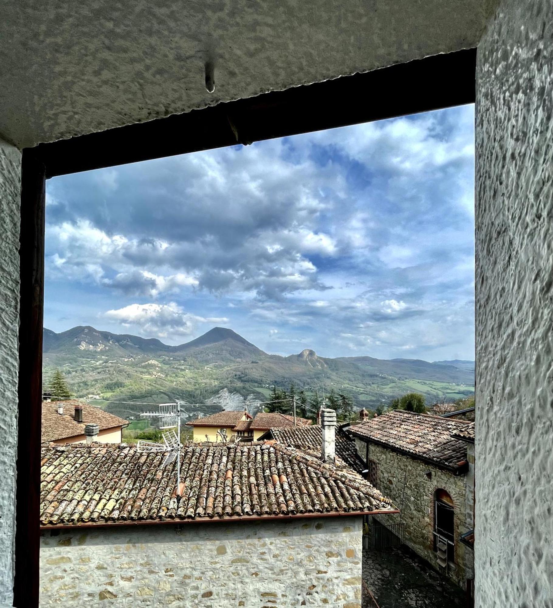 Mazzetti Country House-Vita In Campagna Con Giardino Vimignano-Chiesa Bagian luar foto
