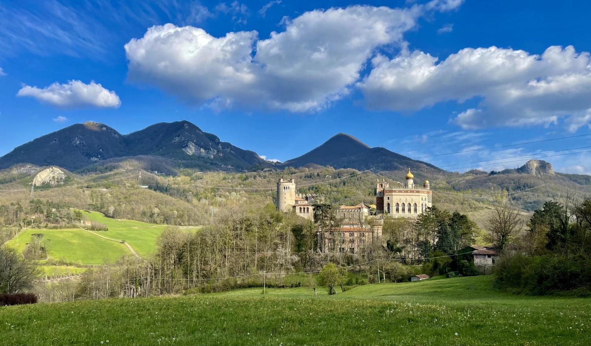 Mazzetti Country House-Vita In Campagna Con Giardino Vimignano-Chiesa Bagian luar foto